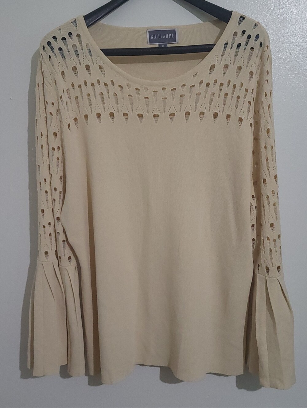 Guillaume Stretch Laser-Cut Bell-Sleeve Blouse Top Cream/Sand Size 2X